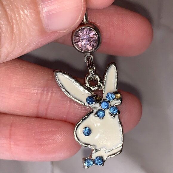 Pink and Blue Play boy-looking Bunny Dangle Belly Ring - Picture 3 of 16